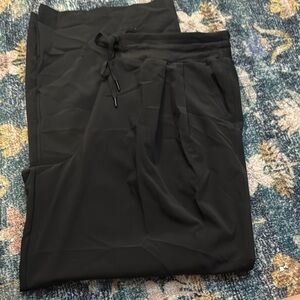 Calla Truelight Wide Leg Pant- Black